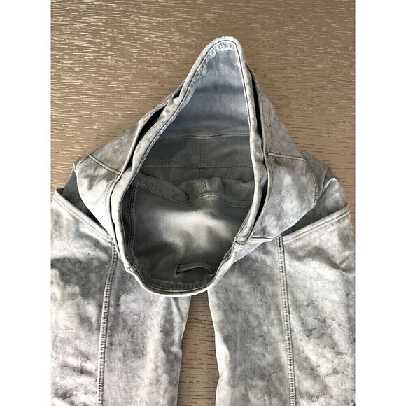 LULULEMON FAST FREE HR SHORT 10” City Grit White Blue SIZE 0 New - Picture 2 of 5